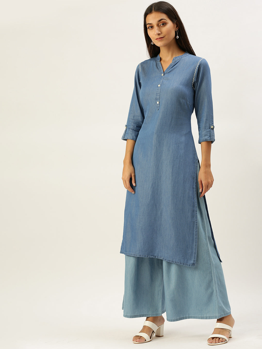 10 Designer Kurtis with Jeans For Women Trending Now (2023) - Tips and  Beauty